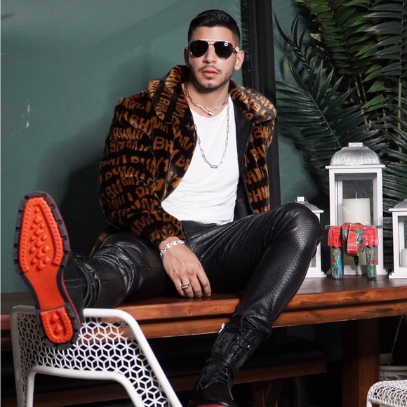 Meet your Posher, Michael - Picture 8 of 10